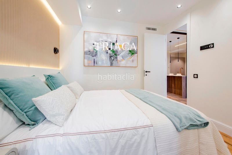 Foto c26c34c3-8b8e-43db-a628-3f764a6dff43. Pis a Recoletos Madrid