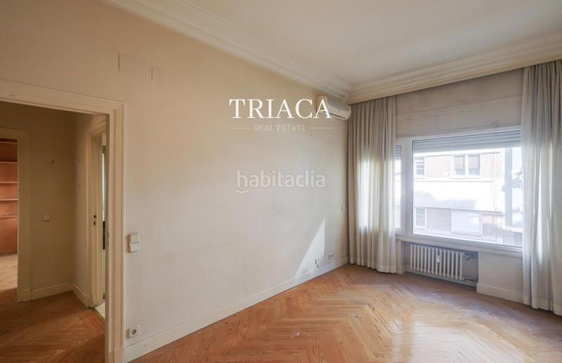 Foto 0cd6cbb0-de5e-4361-a135-323def90821d. Pis amb calefacció aparcament a Castellana Madrid