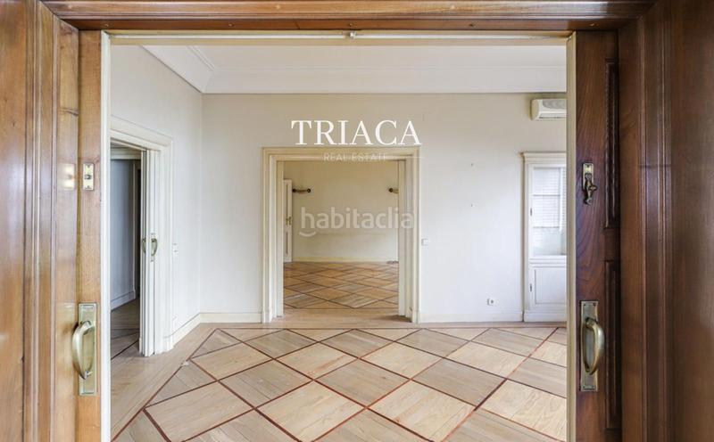 Foto 2e875ffc-5cdb-4971-8c6c-1d6e83459da7. Pis amb calefacció aparcament a Castellana Madrid