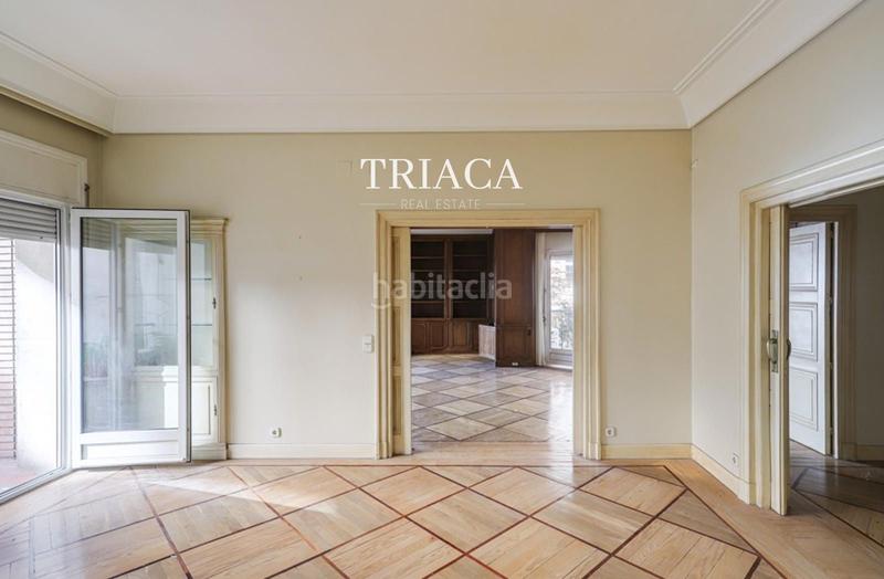 Foto ff3db431-a55e-43d8-ad19-30ccdfcdbffe. Pis amb calefacció aparcament a Castellana Madrid