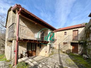 Maison à Vilamarín. Casa de piedra reformada en zona tranquila de villamarin. ref  1