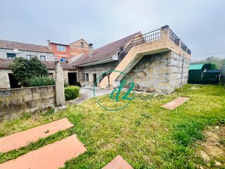 Casa a San Cibrao das Viñas. Exclusiva casa de piedra con gran parcela y potencial único en s