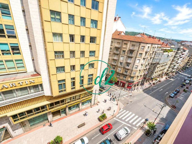 Foto 3fc33a31-85e3-46b5-8a56-b45d883e4d4f. Pis amb aparcament a Centro Ourense
