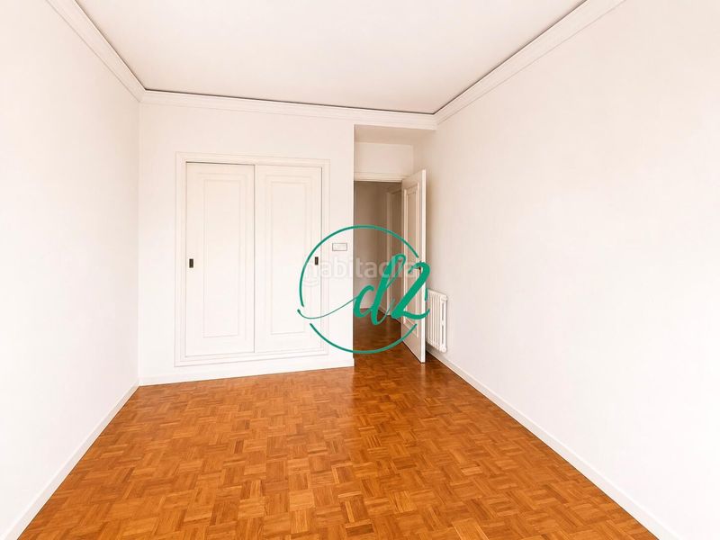 Foto 35b218a5-d0bd-4496-80b7-c1eb1cbb8783. Rent flat with heating parking in Centro Ourense