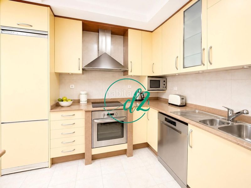 Foto 68e042c6-cd5c-44f7-8152-7e3c6370b864. Rent flat with heating parking in Centro Ourense