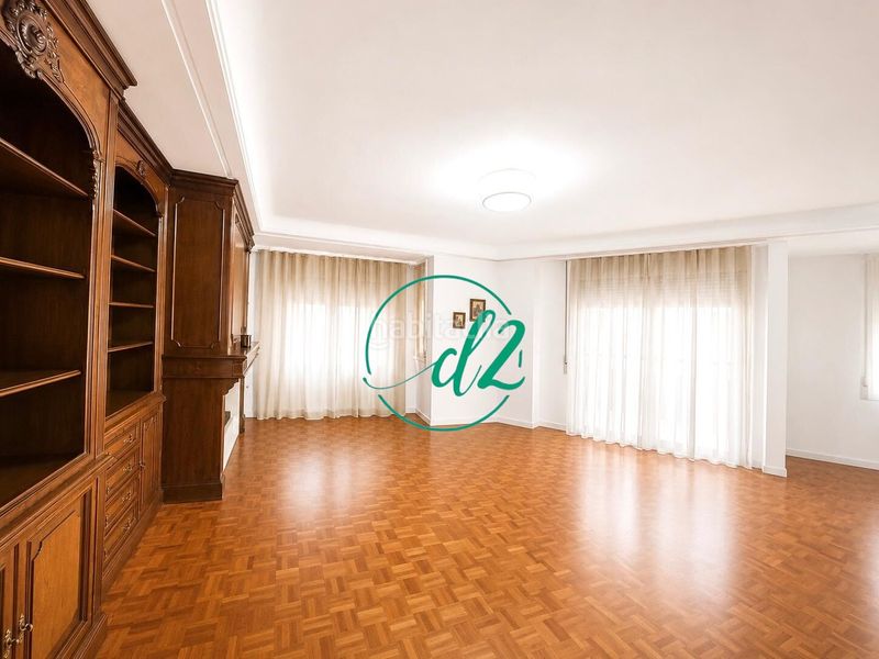Foto 8ae1d8ac-2a42-4897-888d-2e9ac8eae7c3. Rent flat with heating parking in Centro Ourense