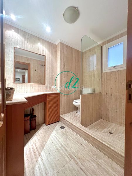 Foto bed692b6-ccc8-488c-b455-34f05d4d49c8. Rent flat with heating in Centro Ourense