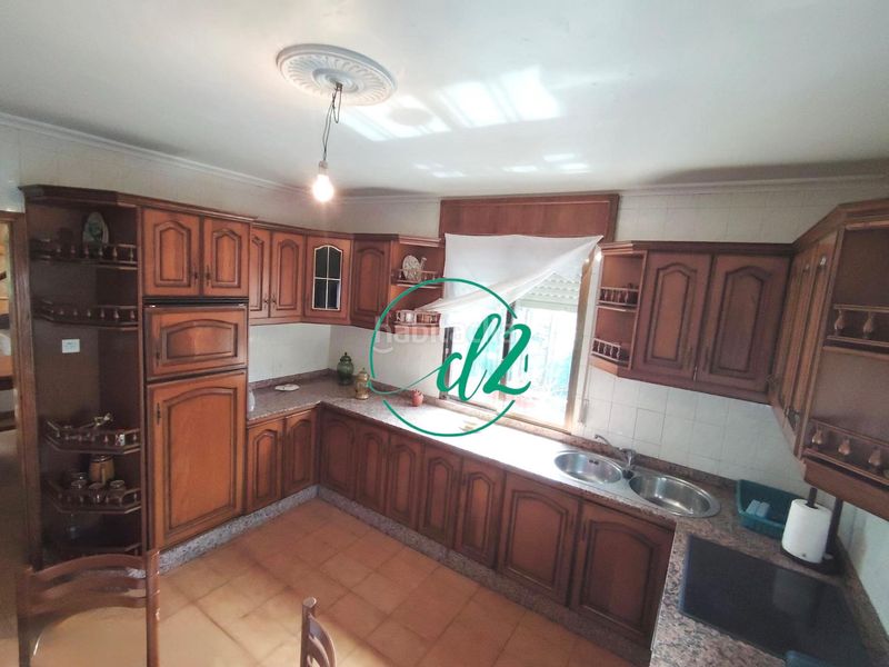 Foto 07047c8d-537c-4dee-9675-63ae1ada5255. Casa amb aparcament a Lobeira