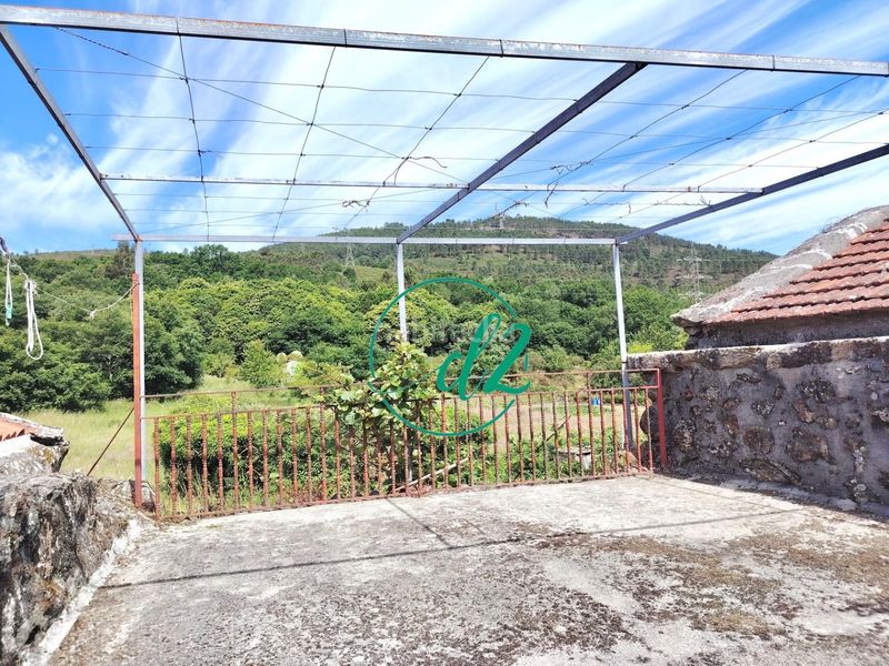 Foto 309f7b5a-daac-4e00-b407-886fd621bc53. Casa amb aparcament a Lobeira