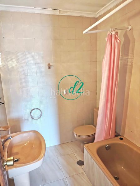 Foto 8125e442-354e-4da6-90aa-224c2b84ad04. Casa amb aparcament a Lobeira