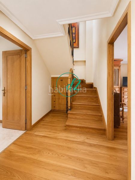 Foto 25288329-60c0-4a26-9f4b-ef784542de5e. Duplex con riscaldamento parcheggio in Universidad Ourense