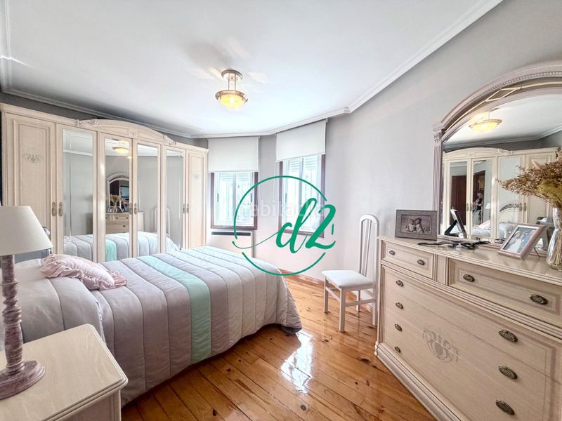Foto 6051ac6e-5dbf-46f3-900b-bc8ffb4ac120. Rent flat with heating in Centro Ourense