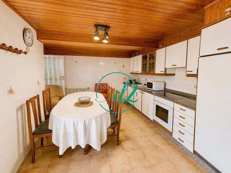 Foto aac2dff7-0f41-4bca-b05e-46e624e6e727. Maison avec chauffage dans Coles