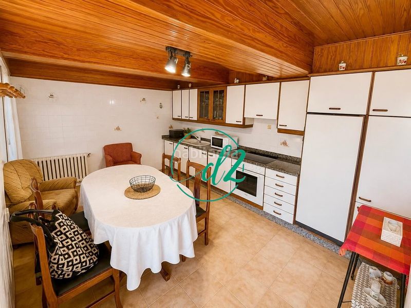 Foto d821bd69-4e14-4c9c-805e-ac87ff5b0239. Maison avec chauffage dans Coles