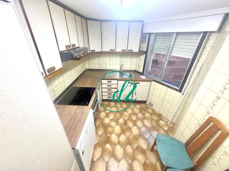 Foto d16b97ea-c3b6-419e-8696-5b89c655e8ab. Rent flat with heating in Centro Ourense