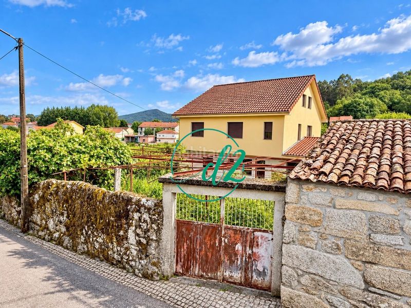 Foto 1cb1e076-792a-40a6-b25a-7c0817d25f5a. Casa amb aparcament a Lobios