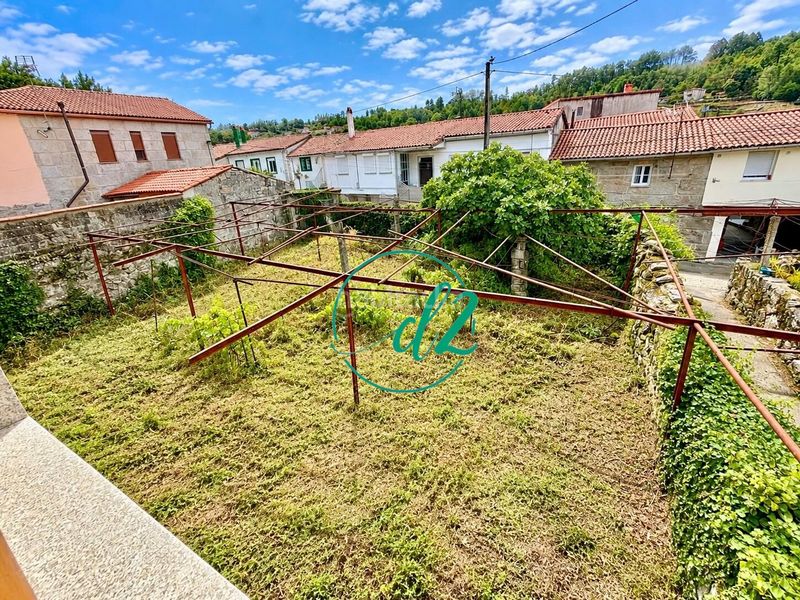 Foto 40347c47-ca80-4f32-899f-92594a514761. Casa amb aparcament a Lobios