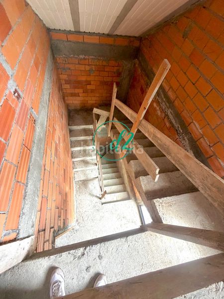 Foto 8d64cbf6-bfa6-45c0-ae85-2022d62f44e2. Casa amb aparcament a Lobios