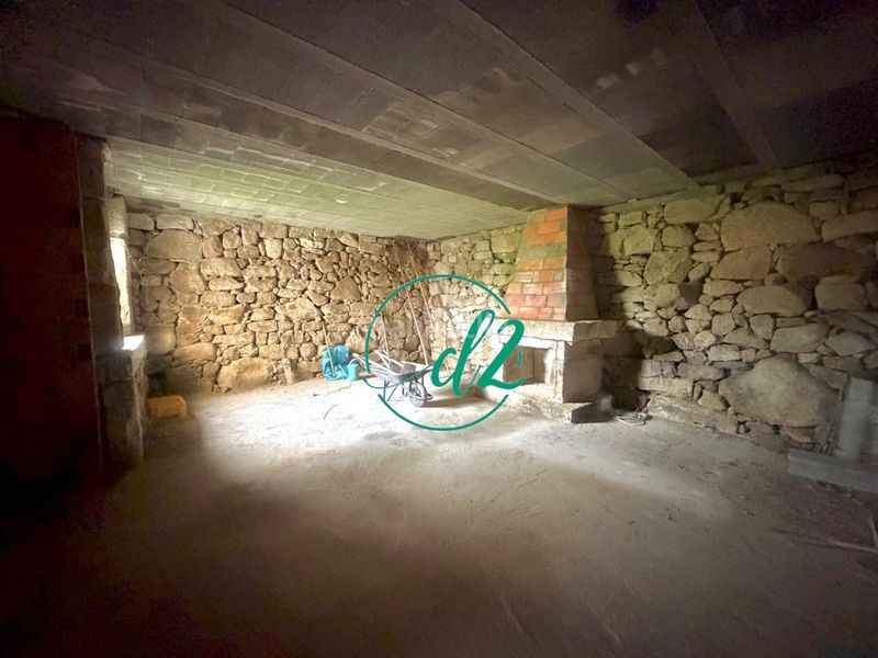 Foto 98355b0c-8e72-48e4-8e11-61cf097d3c57. Casa amb aparcament a Lobios