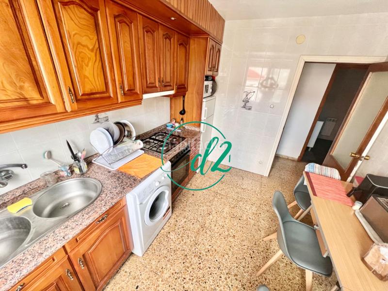 Foto 4a704a85-6d46-4a6d-8f7e-86538204622c. Alquiler piso se alquila piso completamente exterior a estudiantes en A Carballeira.ref 1373 en Ourense