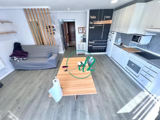 Apartament a Celanova. Se vende acogedor apartamento reformado con plaza de garaje y tr