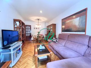 Dúplex a Barbadás. Se vende amplio duplex con plaza de garaje en a valenza. ref 138