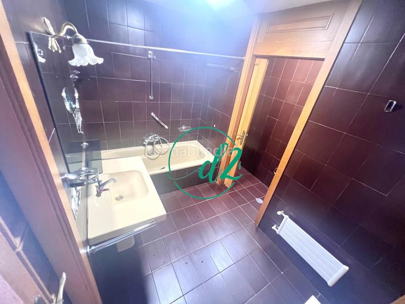 Foto ceb875e6-770c-4fa0-9dcb-83cdd4ddfa60. Location appartement avec chauffage dans Centro Ourense
