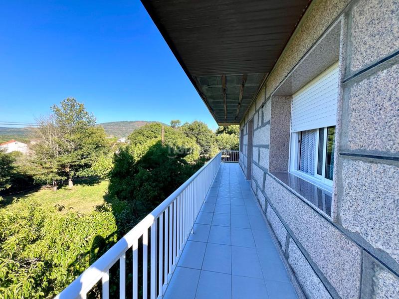 Foto 2f66ee1e-6e6f-4168-90d1-39f4fea10c4e. Casa amb calefacció aparcament a Bande