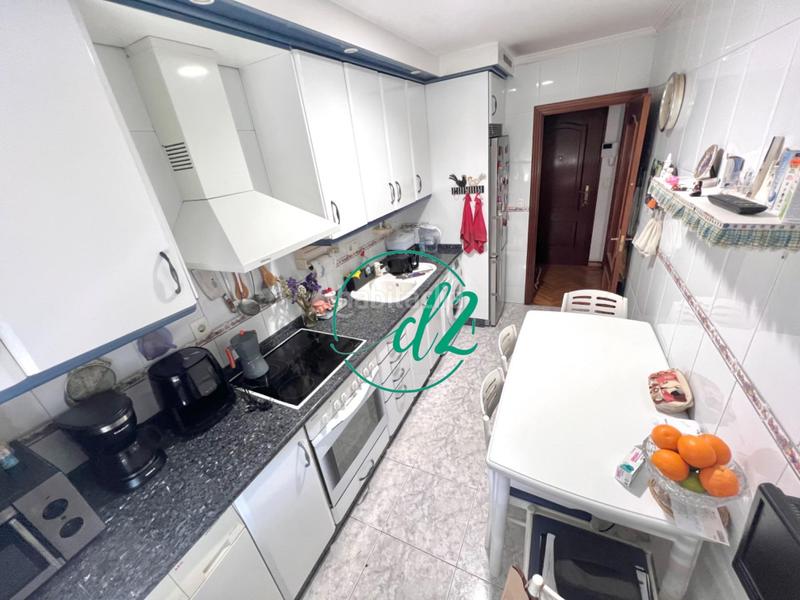 Foto 78439884-8981-4ef4-8cb3-4e60b611ab38. Duplex avec chauffage parking dans Barbadás