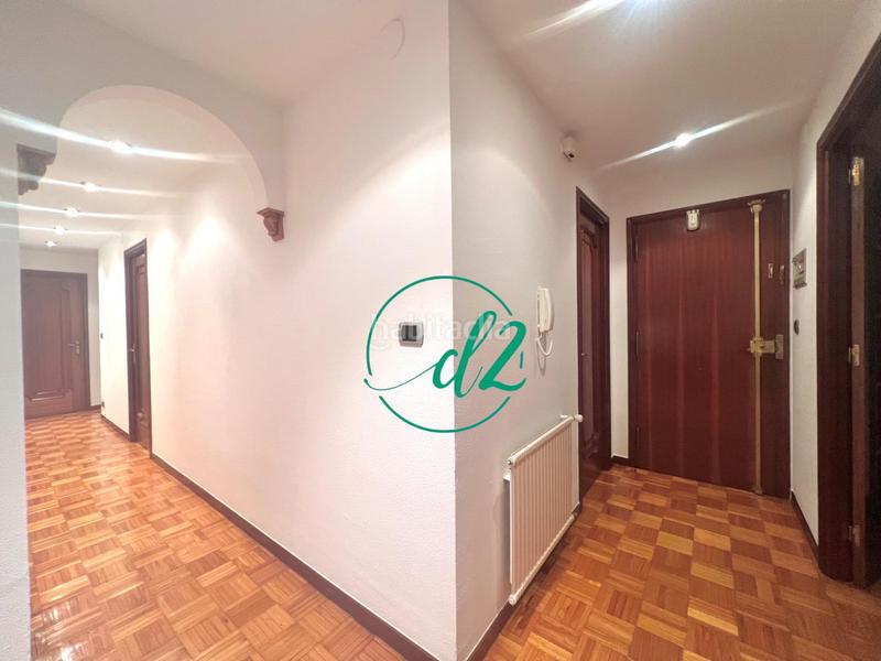 Foto 7a3af5b7-7a70-46aa-bddc-727568c03e7d. Lloguer pis amb calefacció aparcament a Residencia Ourense