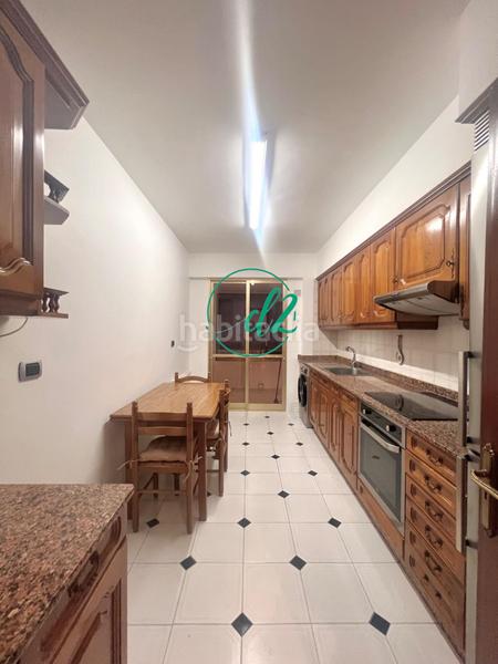 Foto eb518b29-3333-4756-99f1-61c8bc7f7e28. Location appartement avec chauffage parking dans Residencia Ourense