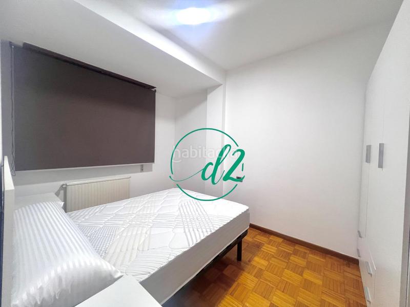 Foto 9fbac3df-d534-4a20-ac97-882f03e765ba. Rent flat with heating parking in Residencia Ourense