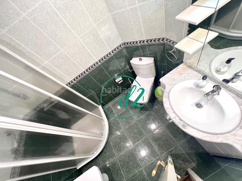 Foto cd8156ba-b7f7-4b2e-986f-865b3548c017. Pis amb calefacció aparcament a San Rosendo Ourense