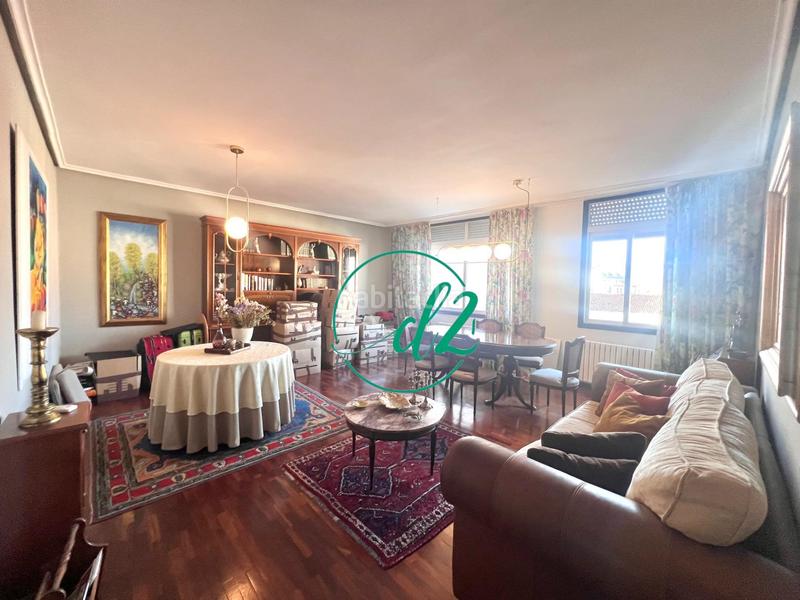 Foto 6d53dbf8-ab49-44b5-92ec-72b91b169cdf. Flat with heating in Centro Ourense