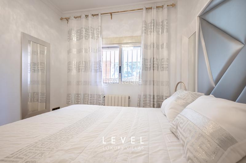 Foto 474cf16c-b28e-4268-b331-ef0fbcecb04c. Xalet amb calefacció piscina a Zona Avenida Alta - Auditorio Torrent