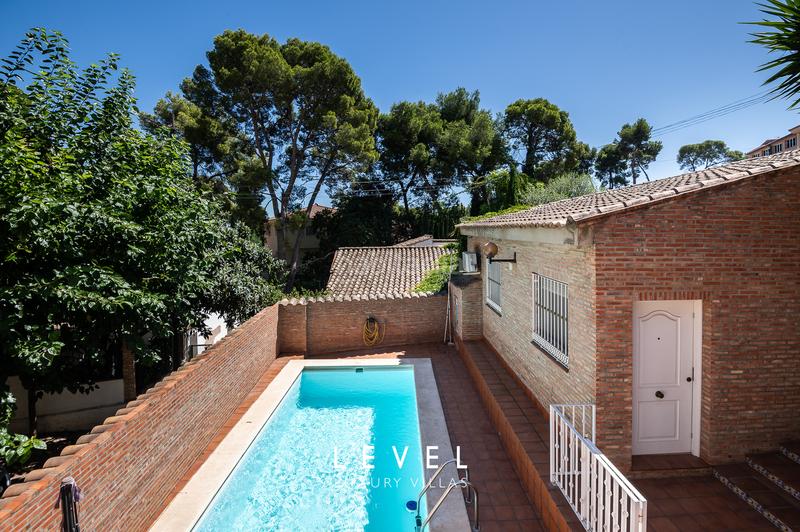 Foto c8c453b0-fb41-444a-8817-a2ef6aaedf63. Xalet amb calefacció piscina a Zona Avenida Alta - Auditorio Torrent