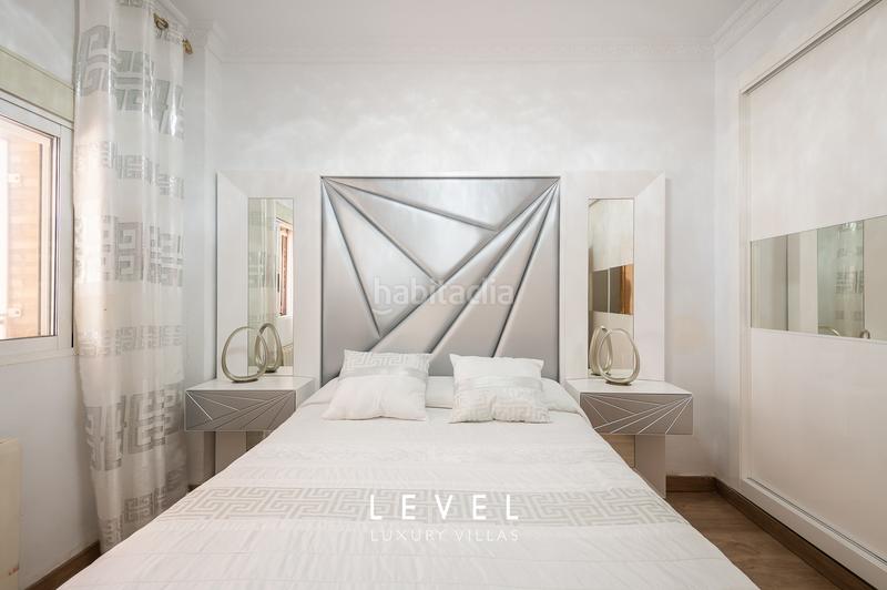 Foto f2e75d6d-8371-4632-8e6d-28a9489720e6. Xalet amb calefacció piscina a Zona Avenida Alta - Auditorio Torrent