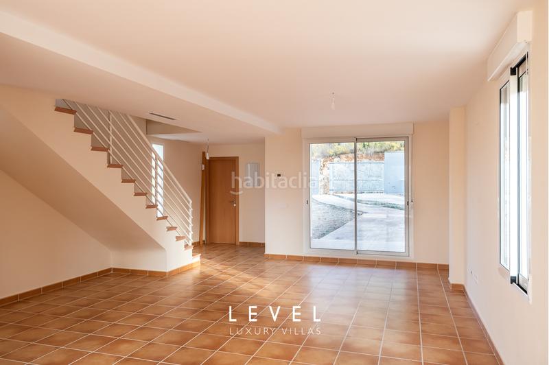 Foto 8386d7f8-9abe-4a24-93d4-3f8627777222. Chalet en calle nacar 5 urb,Las Pedrizas en Las Pedrizas Chiva