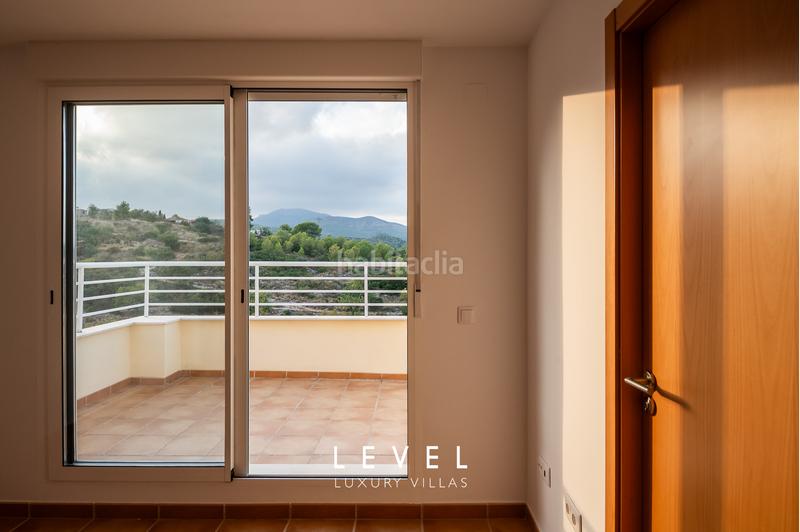 Foto b2c8b85a-a44b-4f39-be67-7feee39fe9a5. Chalet en calle nacar 5 urb,Las Pedrizas en Las Pedrizas Chiva