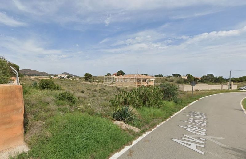 Foto 635a4fc3-c504-4b81-b87c-42653d01b6c1. Terreny residencial a av de las islas 23 a Moralet Alicante