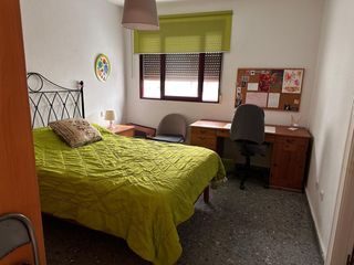 Miete Etagenwohnung  Calle cura francisco maestre. Piso en alquiler para estudiantes en c francisco maestre, san vi