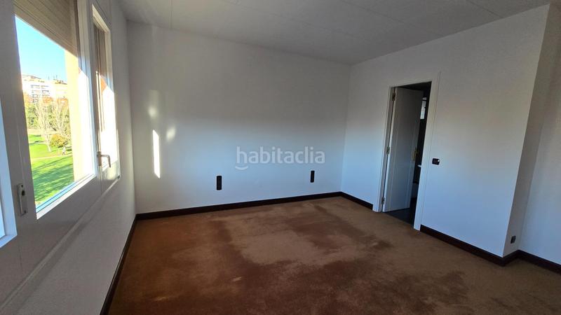 Foto afd89b30-0706-485d-8da7-1c53c2aa5570. Location appartement avec parking dans Centre Mataró