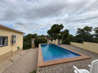 Chalet à Bisbal del Penedès (La). Chalet con piscina privada y vistas espectaculares en la bisbal