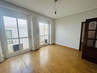 Etagenwohnung in Centro Histórico. Atractivo piso en venta en el corazón del casco histórico de cád
