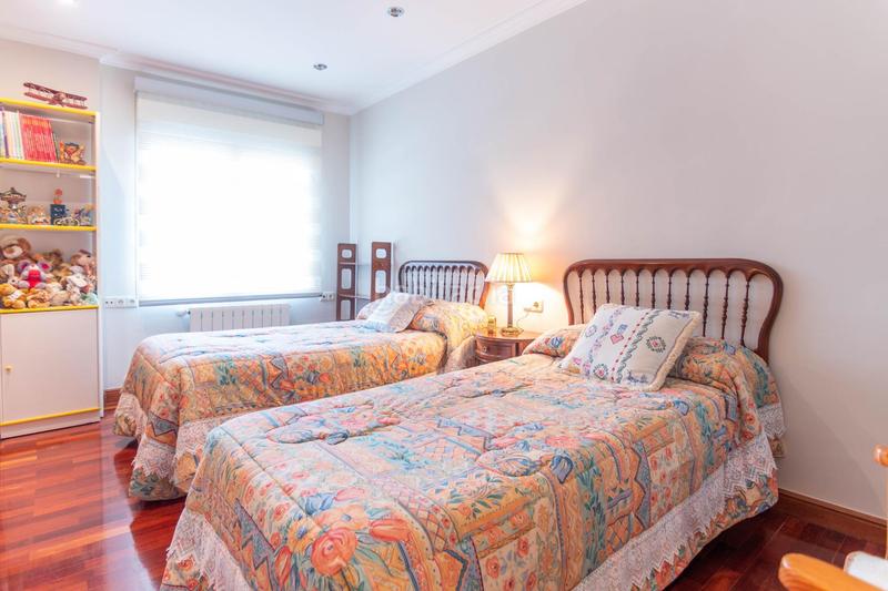 Foto dd1c49e0-3a15-469c-bae4-9de547bff434. Chalet mit heizung parking pool in San Crispín-Huerta Nueva-Estación Elda