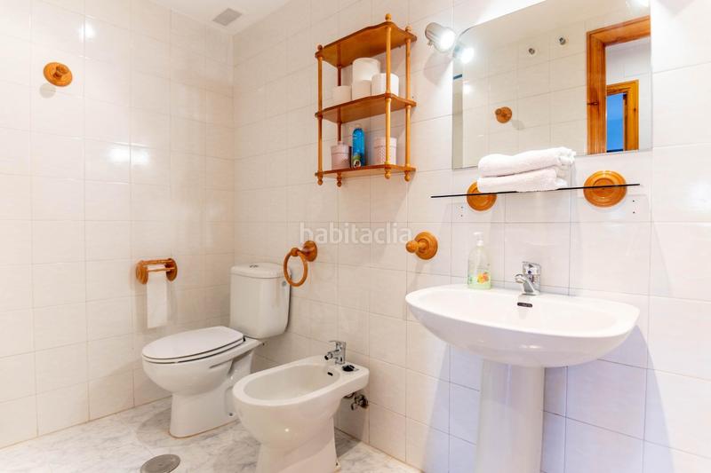 Foto 9b4b21ee-4663-4429-971e-0ffd88a5d8d9. Lloguer apartament amb aparcament piscina a Campello Playa Campello (el)