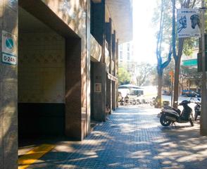 Alquiler Parking coche en Carrer d'ausiàs marc 109. Junto a la estación del norte! muy próximo a la gran via, paseo