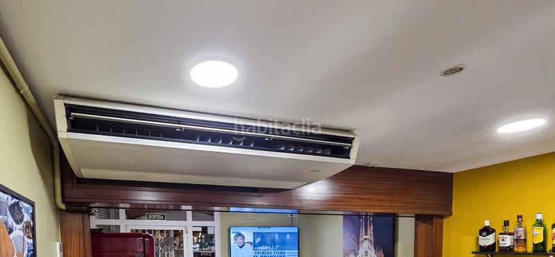 Foto 5abc3bc2-2148-4b7b-b6a2-3c2668d6f935. Traspàs local comercial amb calefacció a Dreta de l´Eixample Barcelona