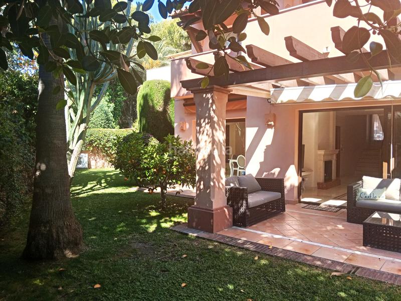 Foto 23b237be-28b1-402d-b700-06827cf1fa1c. Reihenhaus in urbanización cascada de camojan 12 in Marbella