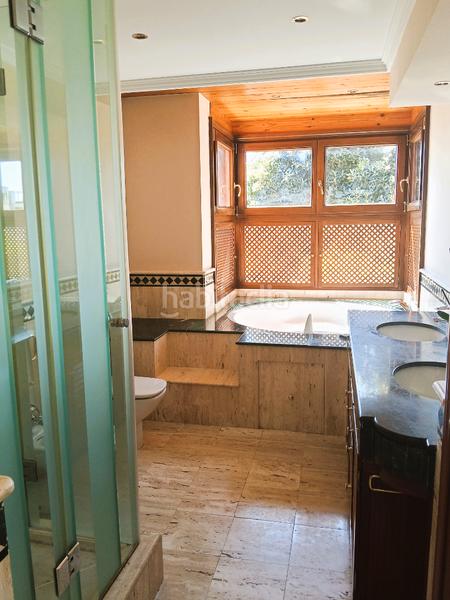 Foto 30c8d349-2fca-4b60-8ac9-f20e94577015. Reihenhaus in urbanización cascada de camojan 12 in Marbella